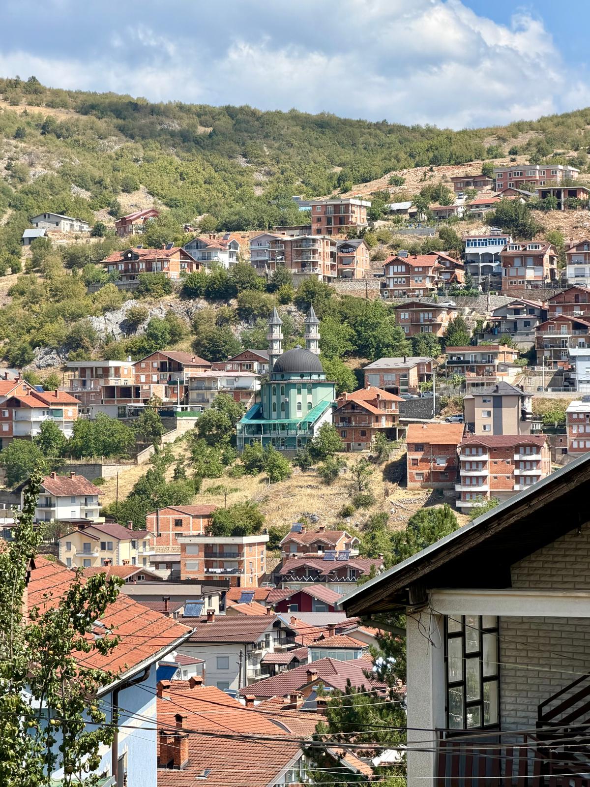 Зијарет (посета) на болни – една од добрите особини на Лабуништаните
